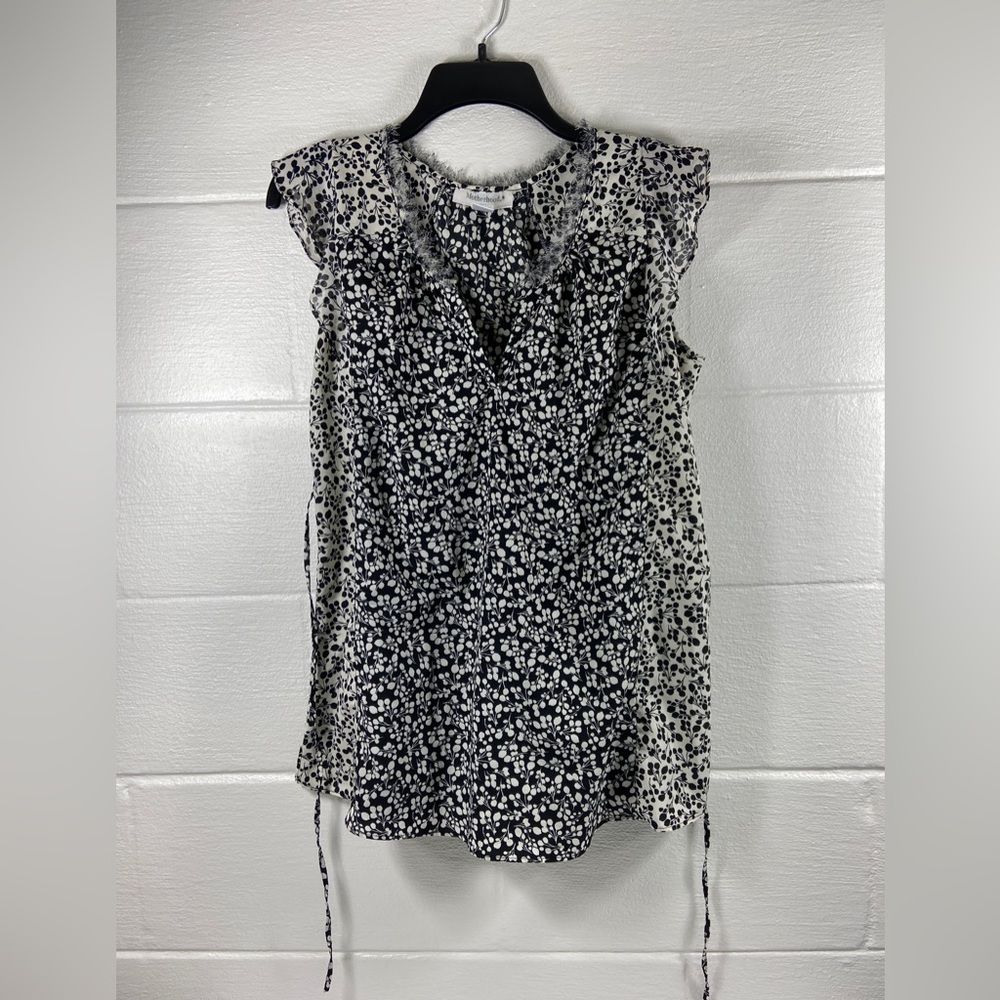 Motherhood Maternity Sleeveless Blouse Size Med Black and White